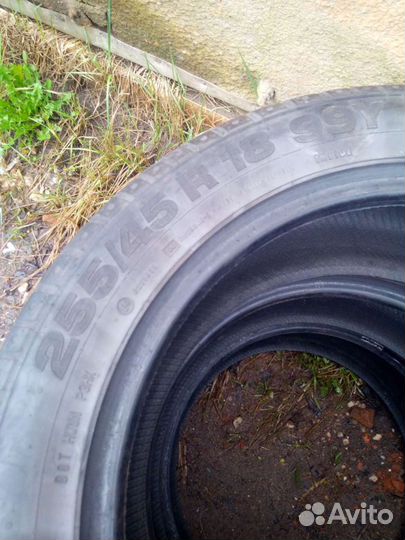 Continental Conti.eContact 255/45 R18
