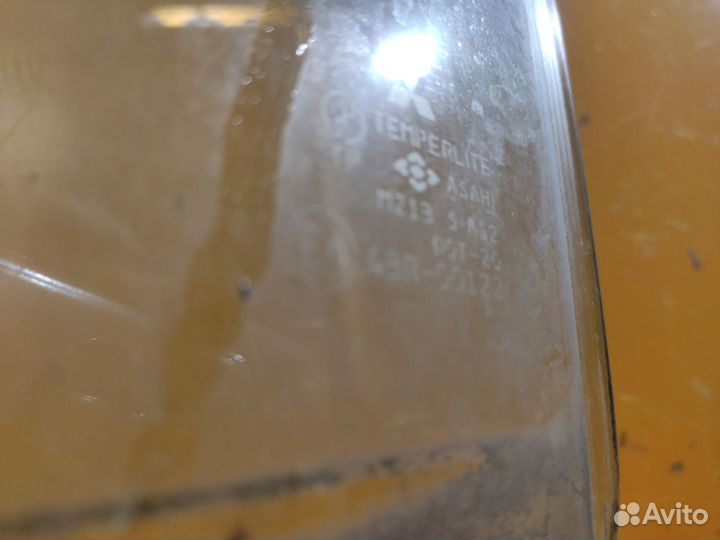 Стекло заднее левое для Mitsubishi Lancer IX Vagon