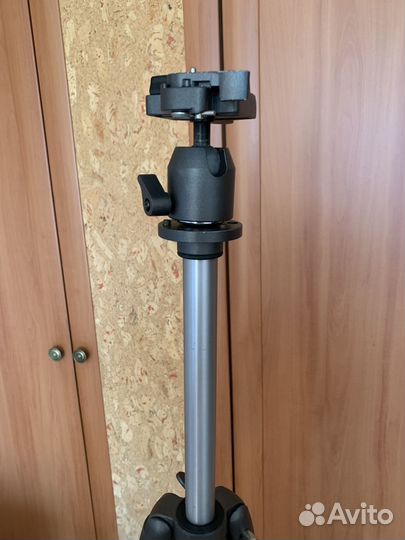 Штатив для видеосъемки