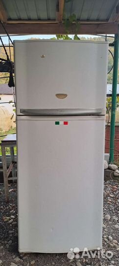 Холодильник sharp