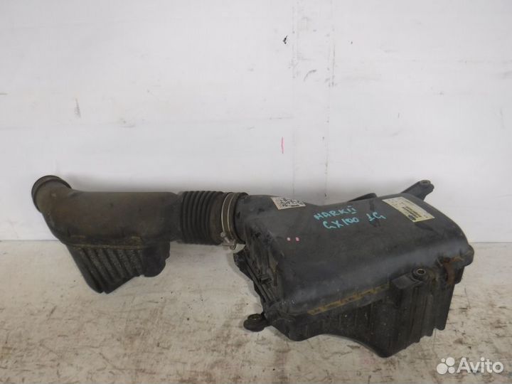 Корпус воздушного фильтра toyota mark II GX100 1G