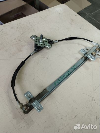 Стеклоподъёмник задний правый механический Сhery