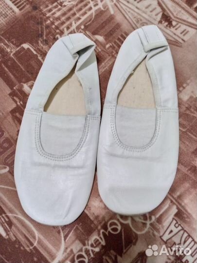 В дар тапочки для моря, кожаные мокасины