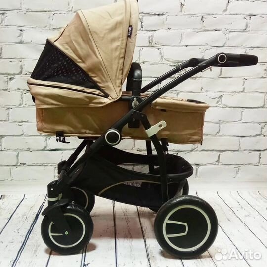 Универсальная коляска Baby Design Dotty Eco