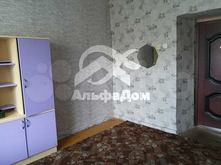 Комната 13 м² в 4-к., 3/3 эт.