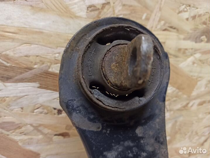 Рычаг задний правый Kia Ceed ED