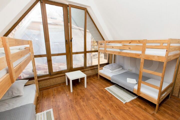 Комната 10 м², 2/2 эт.