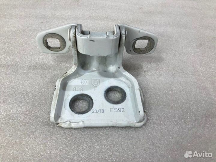 Петля двери Renault Logan 2 седан K7MA 812 2018