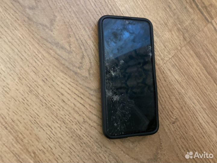 Samsung Galaxy A40, 4/64 ГБ