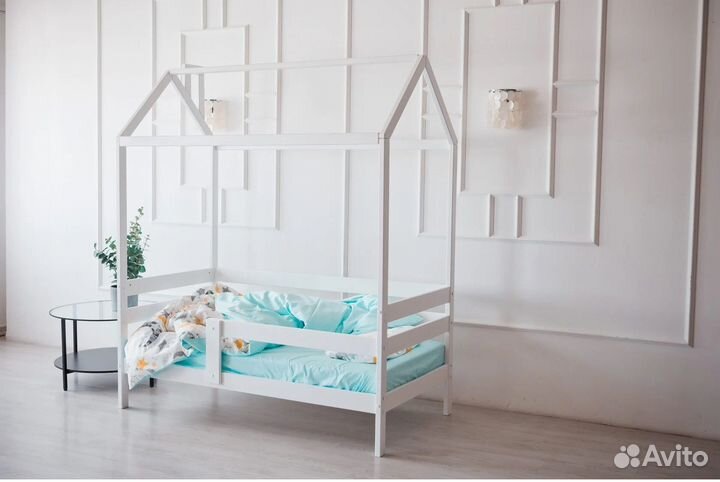 Детская кровать домик