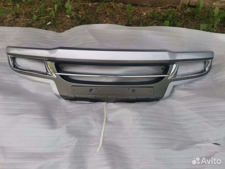 Накладка переднего бампера Ssangyong Kyron