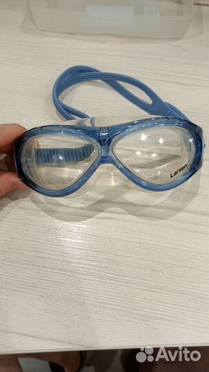 Очки для плавания
