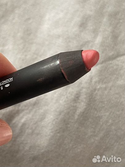 Карандаш для губ Nars