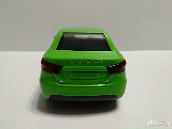Машинка LADA Vesta 1:36 Autogrand