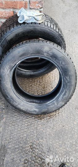 Pirelli Ice Zero 215/65 R17