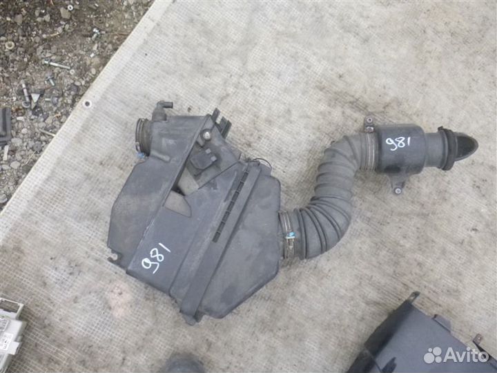 Корпус воздушного фильтра Toyota 4Runner GRN210