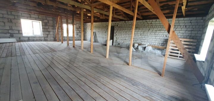 Дом 240 м² на участке 10 сот.