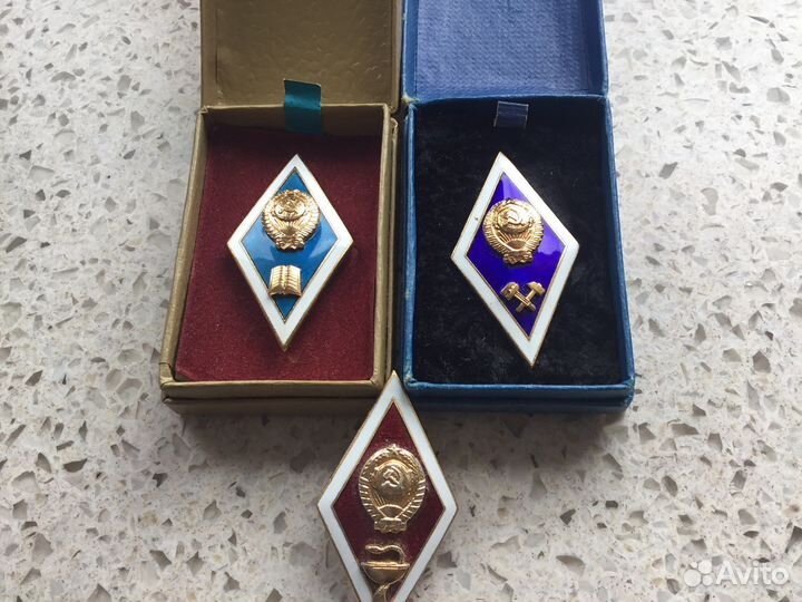 Значок Р О М Б СССР Эмаль. Винт Тяжелые Новые