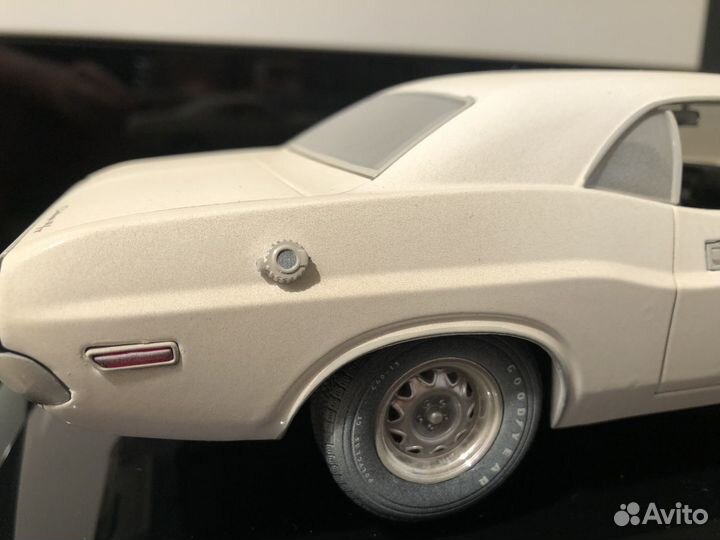 Модель автомобиля Dodge Challenger