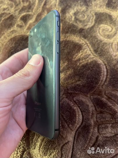iPhone 8, 128 ГБ