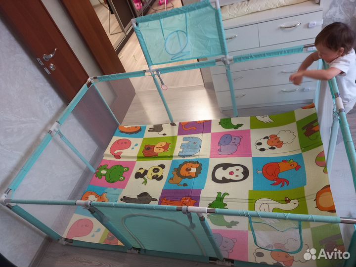 Манеж детский с ковриком