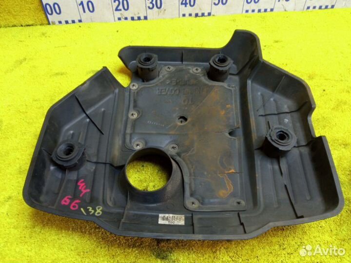 Пластиковая крышка на двс передняя Hyundai Grand