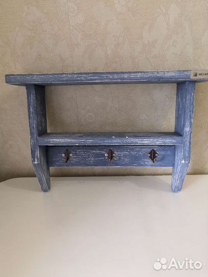 Полочка настенная