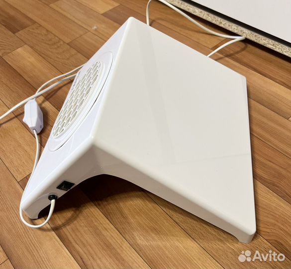 Вытяжка для маникюра