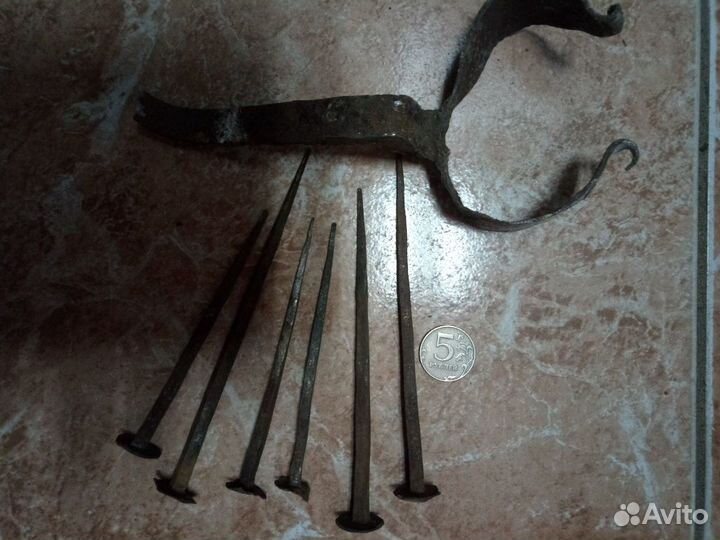 Старинные кованные гвозди