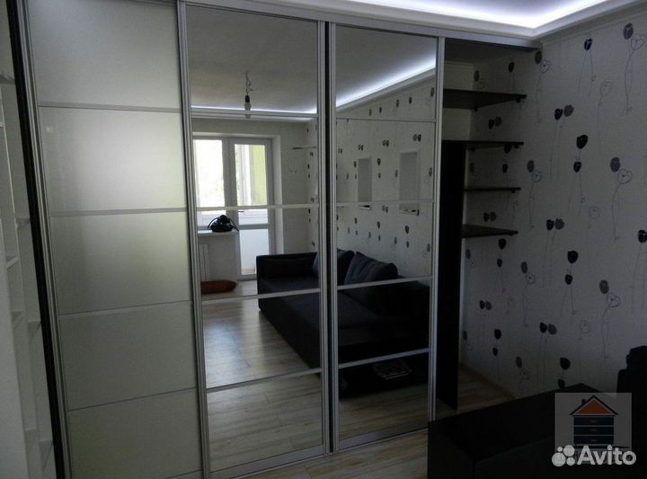 Шкаф стенка