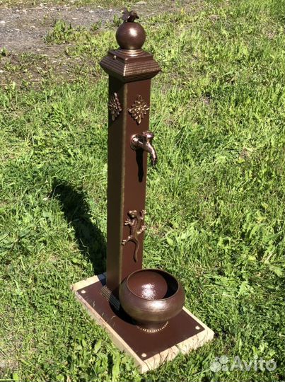 Декоративная садовая колонка