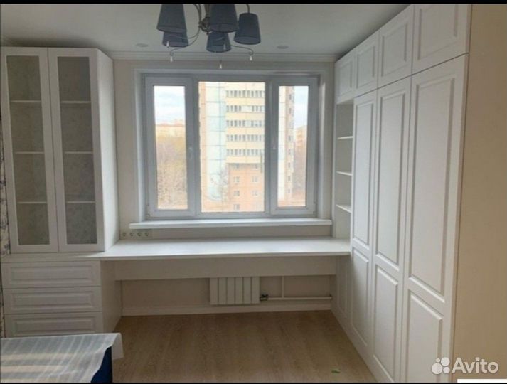 Рабочая зона у окна