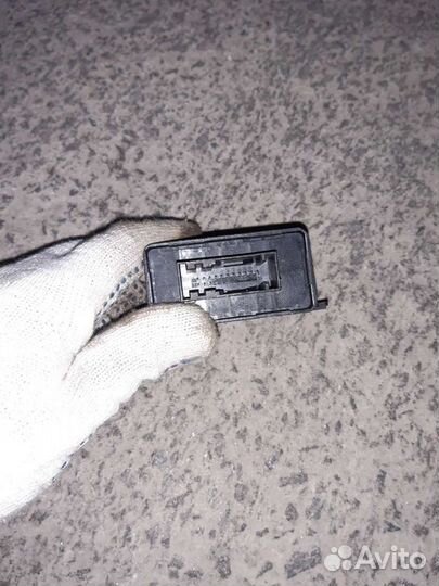 Блок управления фарами на мерседес 639