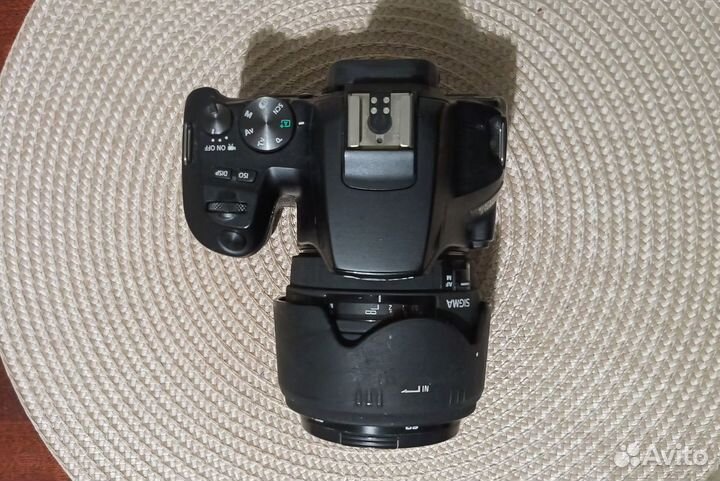 Canon EOS 250D