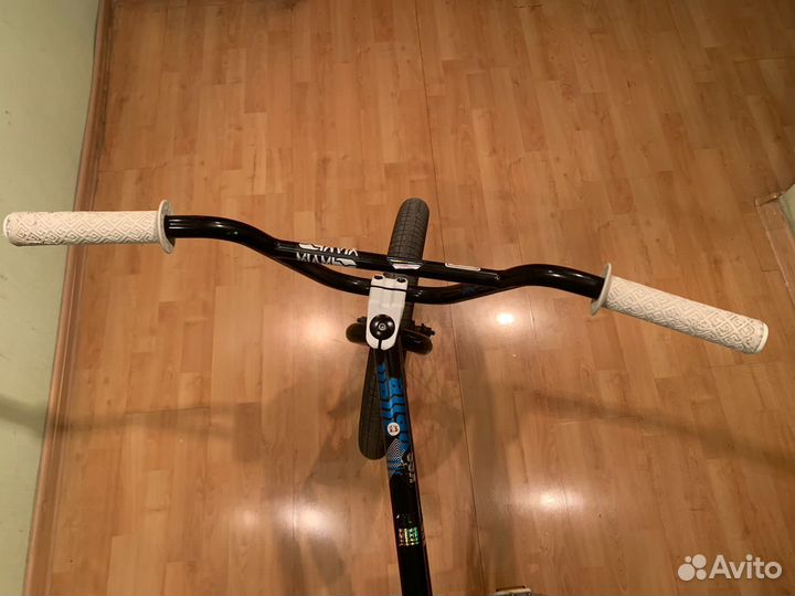 Трюковой велосипед бмх кастом