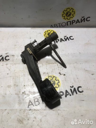 Натяжитель ремня грм Peugeot 308 EP6 2008