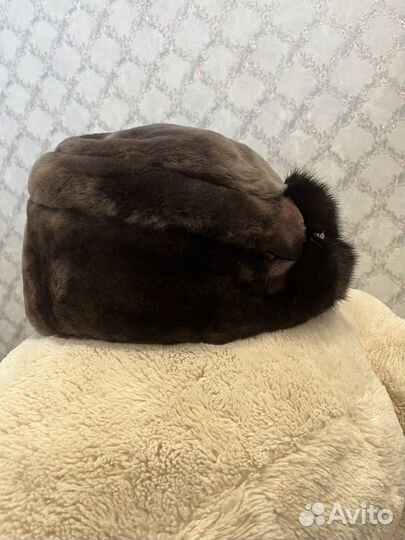 Шапка из мутона зимняя женская