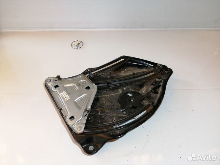 Стеклоподъемник задний правый Mercedes E 207