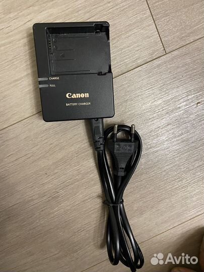 Зарядное устройство Canon LC-E8C