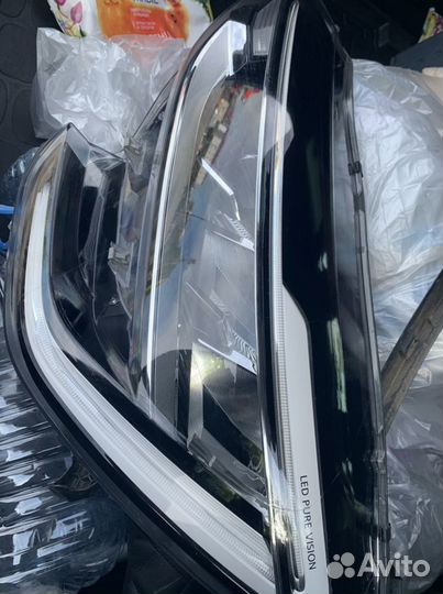 Фара левая Renault arkana