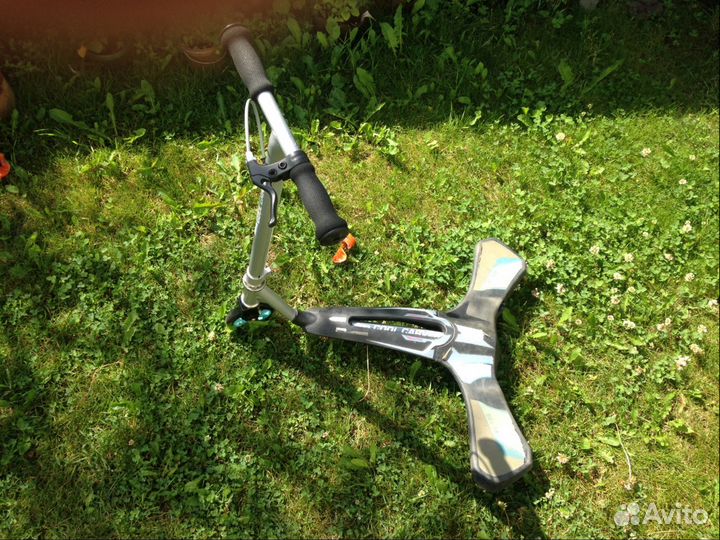 Продам 3х-колесный самокат из Финляндии
