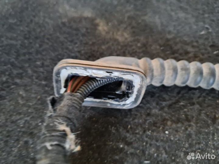 Проводка крышки багажника Volkswagen Touran 1