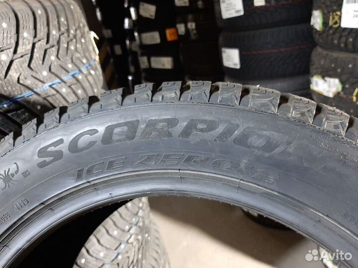 Pirelli Ice Zero 2 285/45 R20 112H