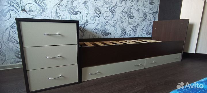 Кровать трансформер с маятником