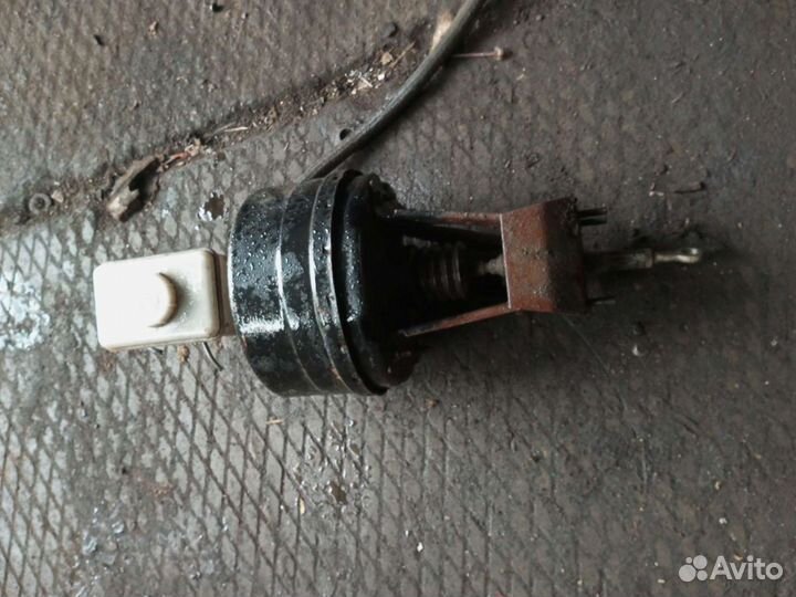 Вакуум Волга 31105, Газель