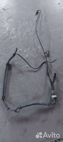 Трубка вакуумная на Volkswagen Phaeton