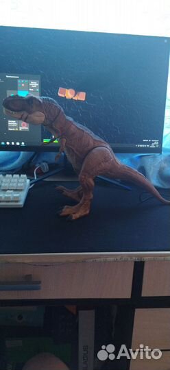 Динозавры игрушки