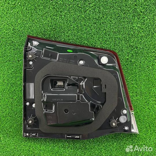 Фонарь задний правый Land Cruiser 200