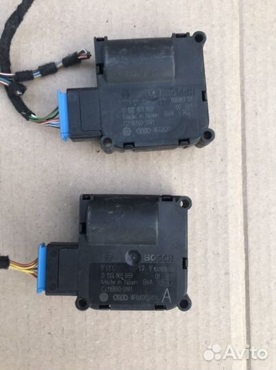 Моторчики заслонки печки Audi A6 C6 4f