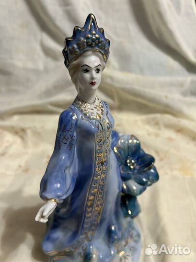 Статуэтка Хозяйка медной горы Гжель